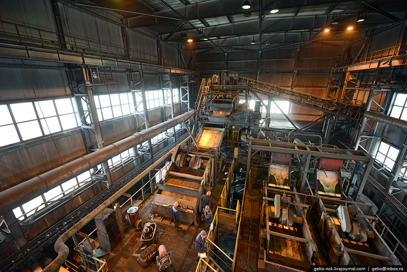 Illustration for article titled Former Soviet Mines Are Like Artificially Constructed Pits Of Hell